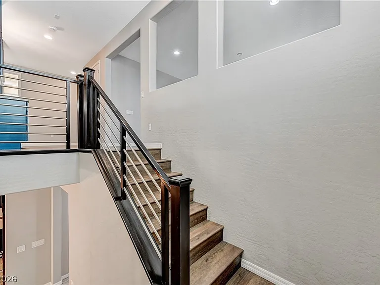 3741 Glasstop Dr — Photo 33