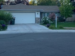 2460 W Rainfall Ct, Meridian, ID 83646