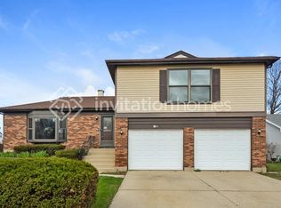 1134 Washington St, Bartlett, IL