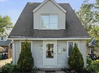 23 Huron St, Warwick, RI 02889