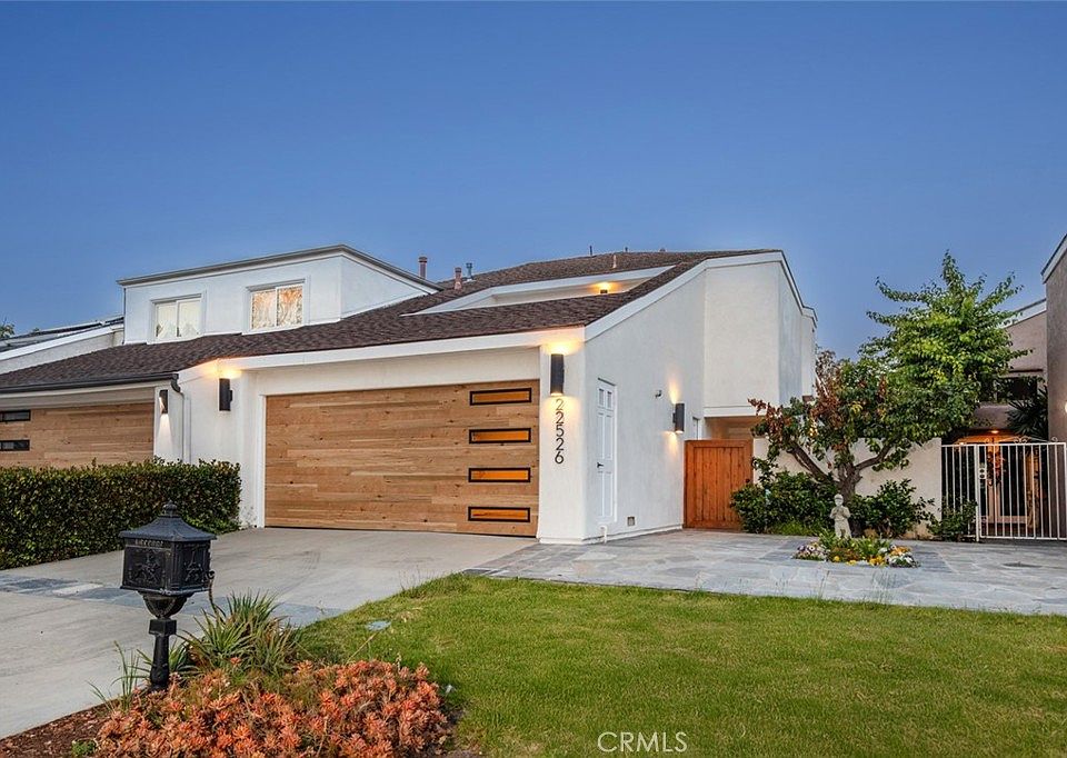 N♡ 22526 Lake Forest Ln, Lake Forest, CA 92630 | MLS #OC26093232 | Zillow