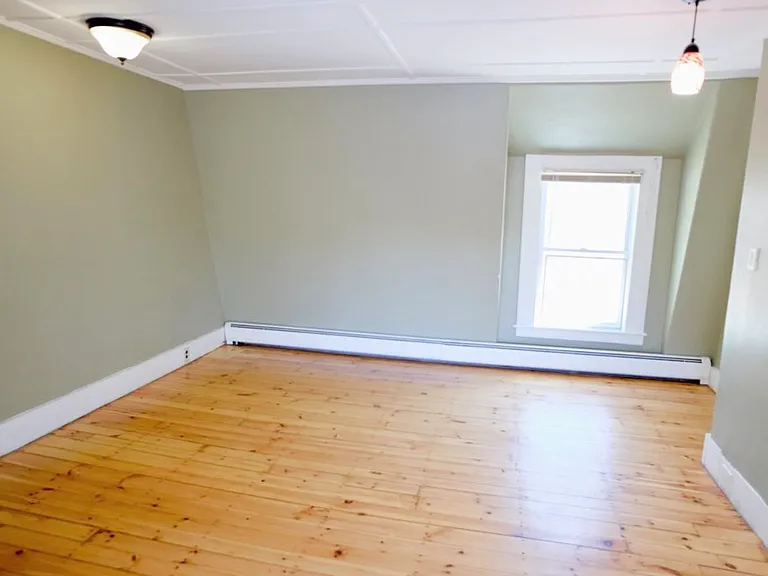 114 Garvins Falls Rd #C — Photo 4