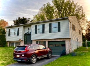 2452 Lexington Cir, State College, PA 16801