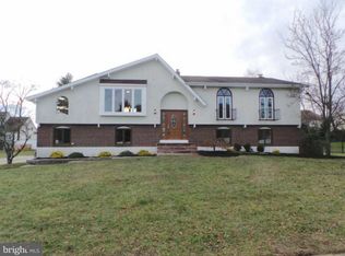 54 Wayside Rd, Berlin, NJ 08009