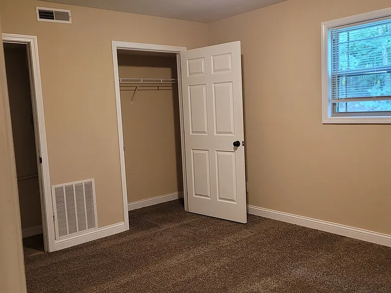 815 Cherry St #3 — Photo 4