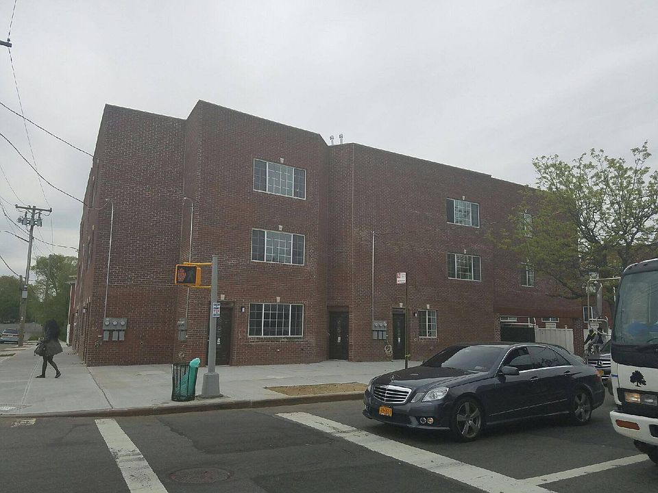 1st image of 189-40 Murdock Ave
