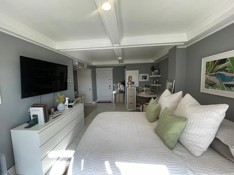 Plaza House — Photo 45