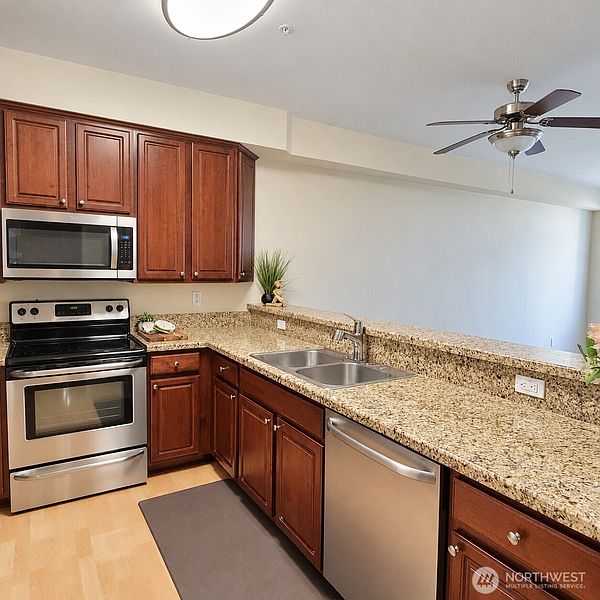 4th image of 225 Logan Avenue S #106