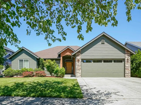 1897 NE Lucy Belle St, McMinnville, OR 97128