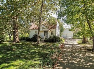 5527 Nieman Rd, Shawnee, KS 66203