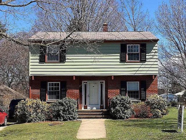123 Elm St photo 1