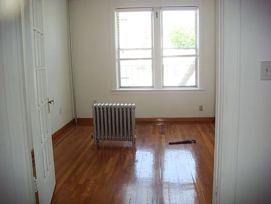 Rented by Avanguard Realty Corp | media 5