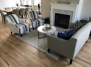 1500 W School St #2, Chicago, IL 60657