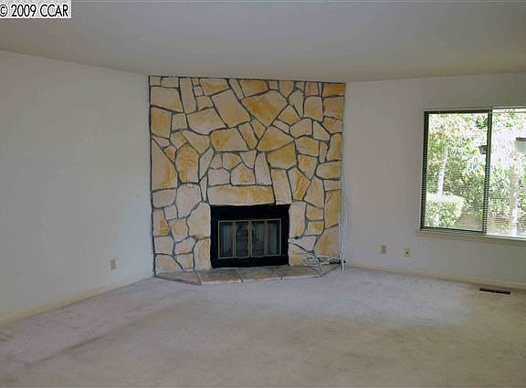 4th image of 2087 Timberlane Way