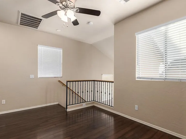 900 W Aspen Way — Photo 19