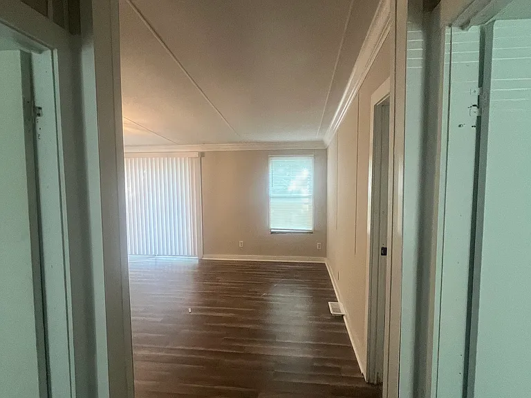 1443 Woodend Ln — Photo 14