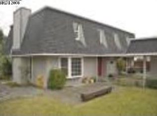 7690 Hansom Dr, Oakland, CA 94605