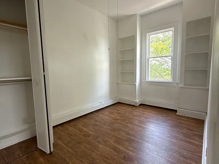 182 Farnham Ave #2 — Photo 13