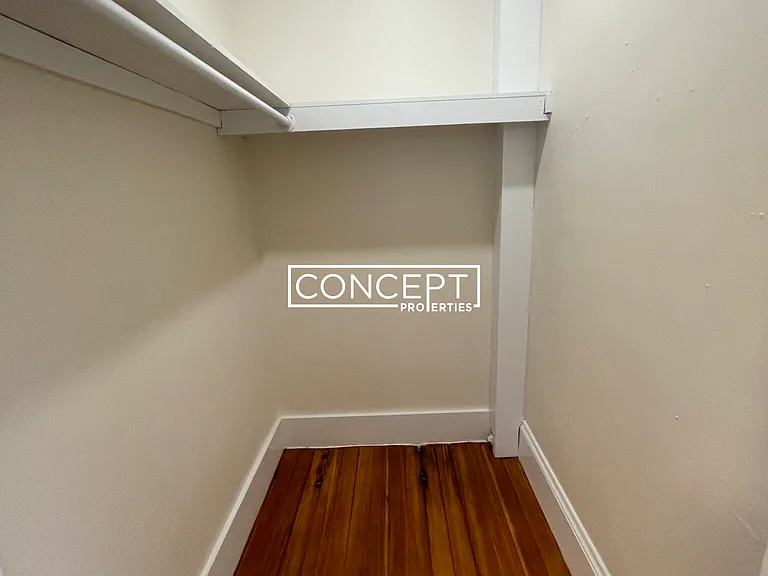 8 Barrows St #3 — Photo 9