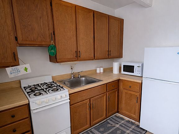 4th image of 250 S Salisbury St #3353