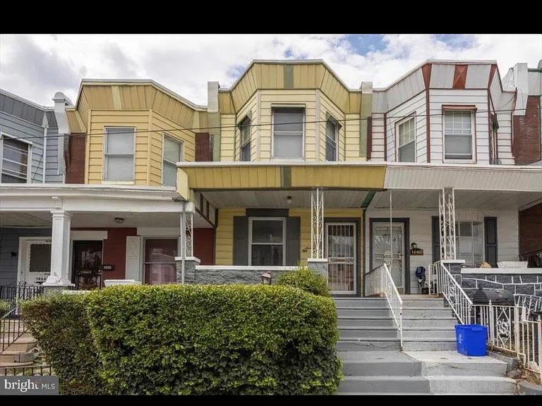 1658 N Redfield St — Photo 1