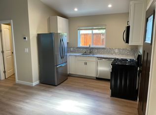 154 Carmel Ave, Pacific Grove, CA 93950