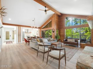 4760 E Moen Rd, Hayden Lake, ID 83835