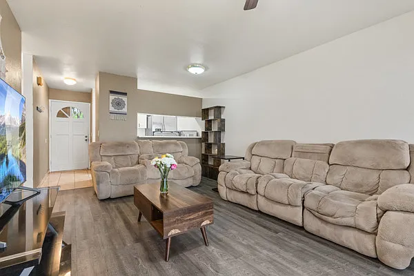 92-1185 Palahia St #1 — Photo 4