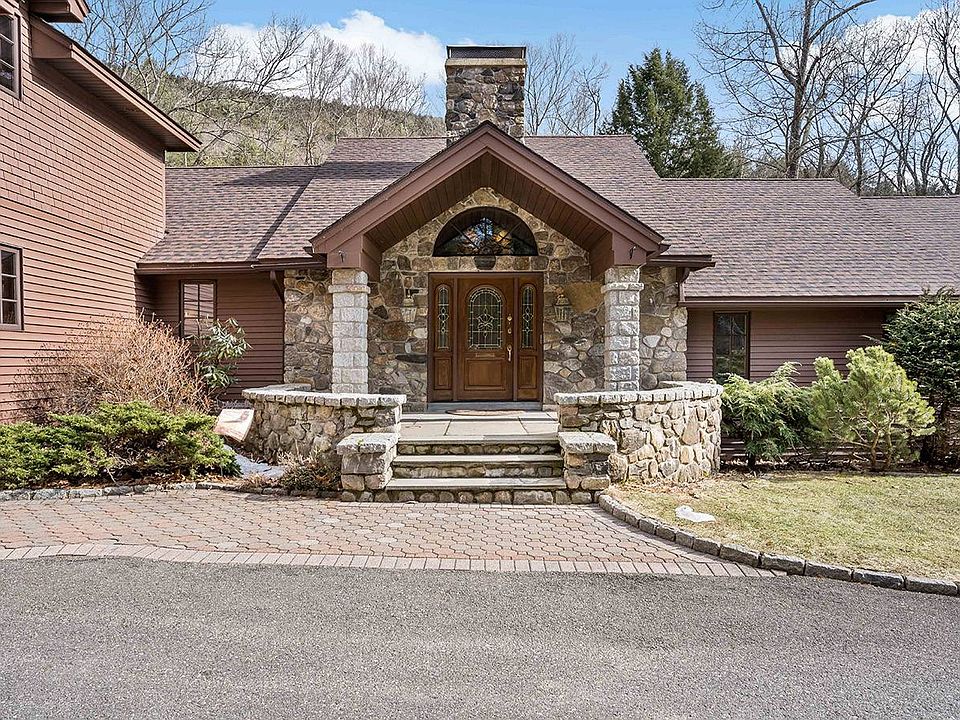 348 W River Rd, Barkhamsted, CT 06063 Zillow