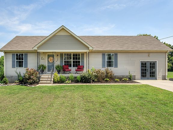 3rd image of 469 Martha Ln