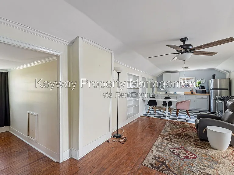 1013 Georgia Ave #B — Photo 4