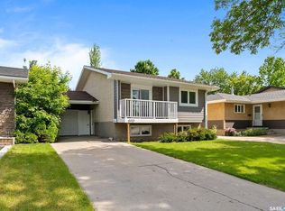 890 N Samuels Cres, Regina, SK S4X2L5