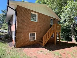 1235 Riverview Dr — Photo 6