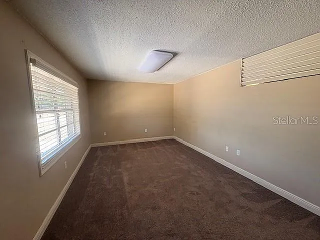 105 Sunshine Blvd — Photo 5