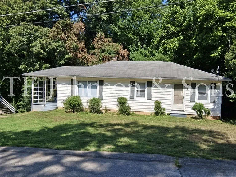 3616 Harvard Rd — Photo 1