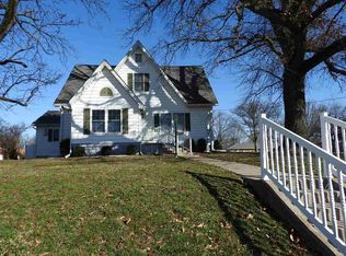 302 W Main St, Rossville, IN 46065
