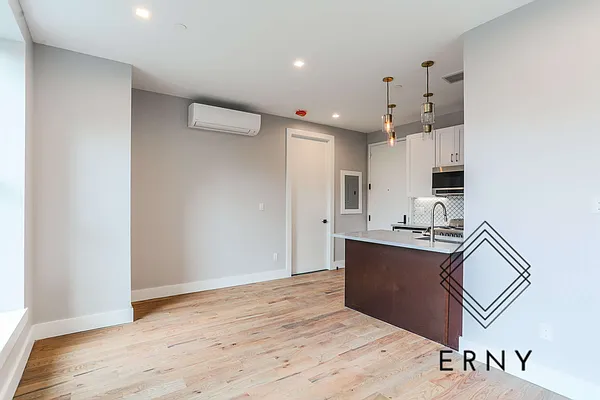 Rented by ERNY LLC | media 22