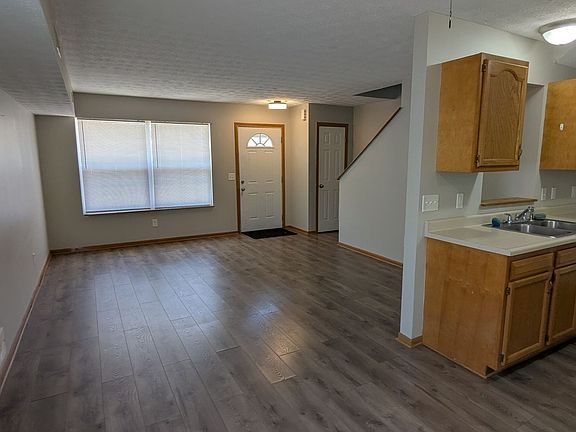 5th image of 861 Kerns Dr NE APT C