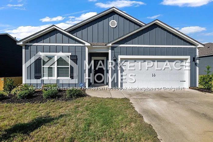 4 bed, 2.0 bath, 1774 sqft, $2,075 — Photo 1