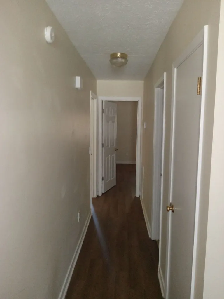 3 bed, 1171 sqft, $1,700 — Photo 2