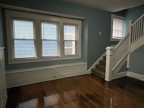 4th image of 554 N Parker Ave