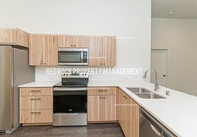 610 S Crescent Ln — Photo 10