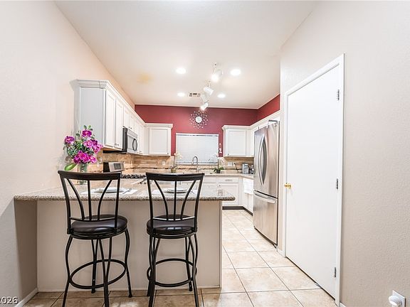 2nd image of 5113 Mambo Vista Ave