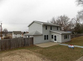 357 5th St N, Central City, IA 52214