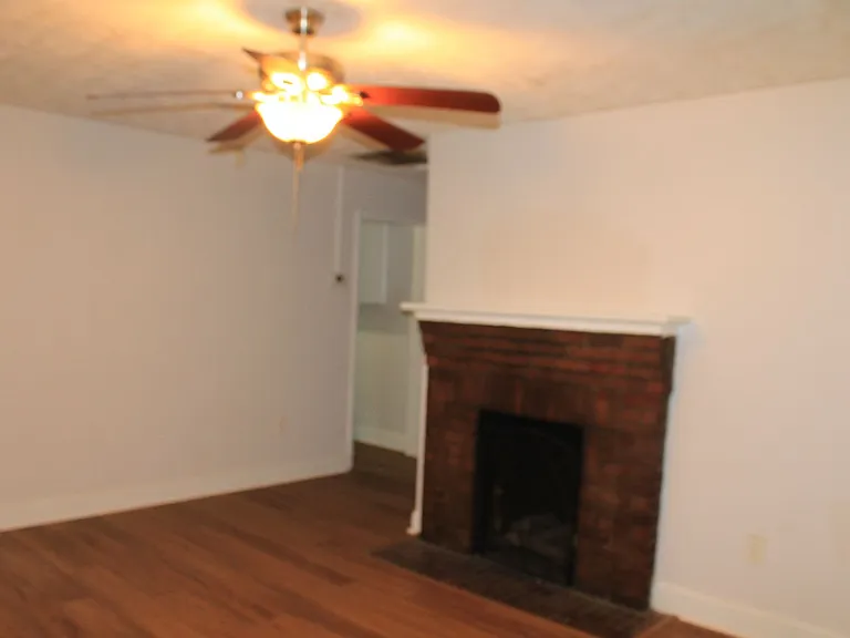 2355 Devere St — Photo 5