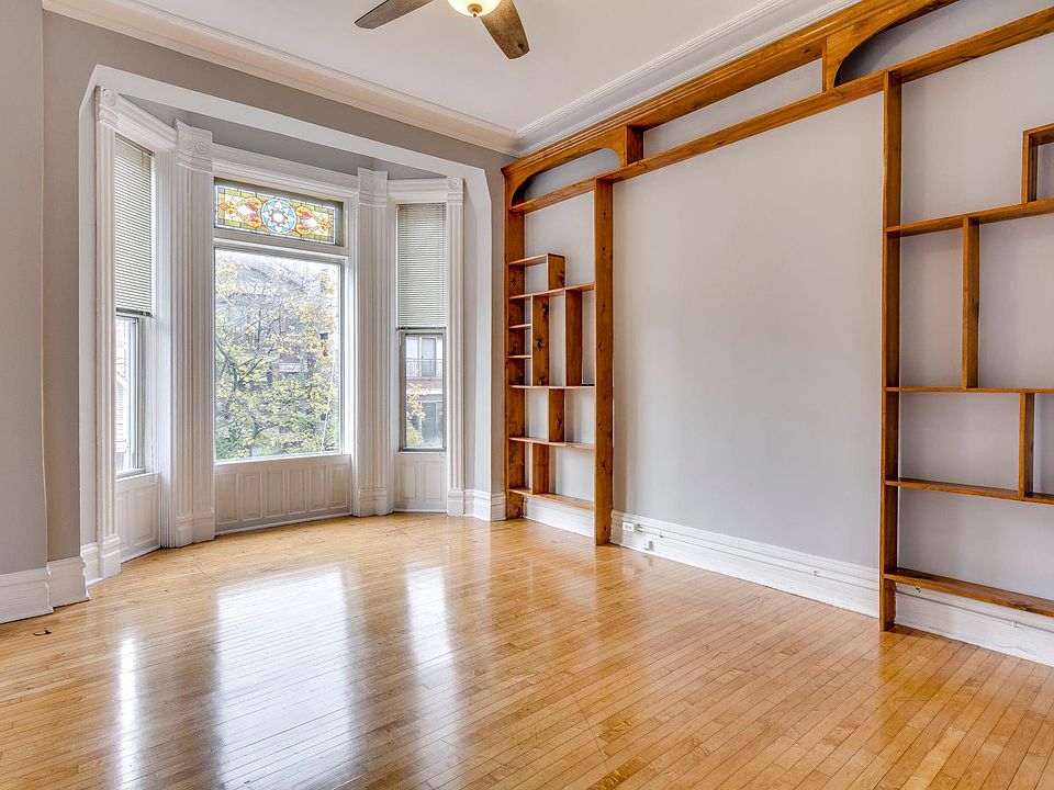 Living Room with bay window