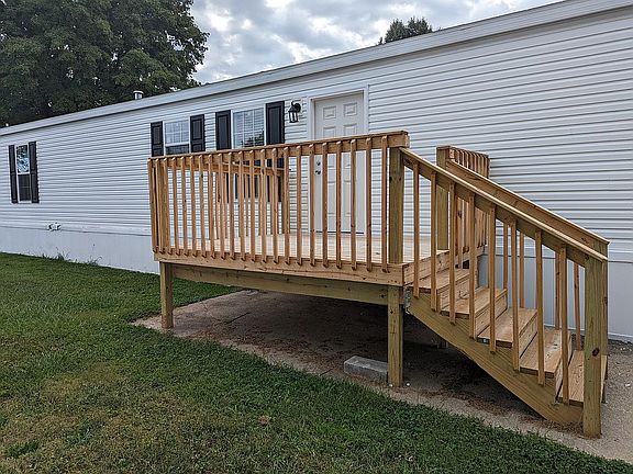 2nd image of 609 Landrey Dr