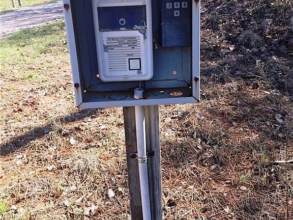 3rd image of 2419 County Road 1380