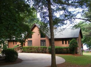 1181 Cosby Cir, Greensboro, GA 30642