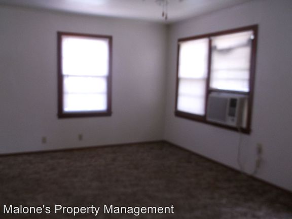2nd image of 4524 SE 27th St